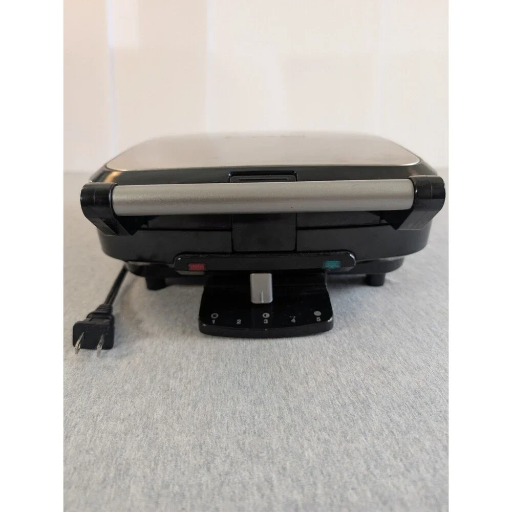 Cuisinart WAF-150 4-Slice Belgian Waffle Maker Non-Stick Indicator Light